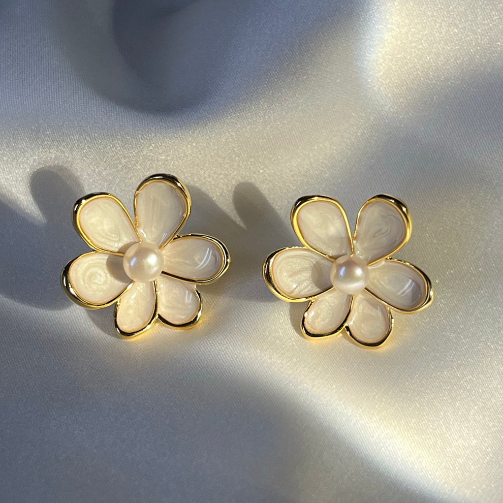 Blossom Glow Pearl Studs Earrings