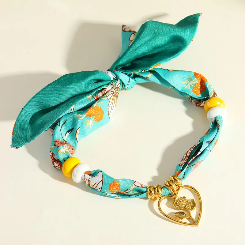 Floral Heart Scarf Necklace – Tropical Chic Elegance